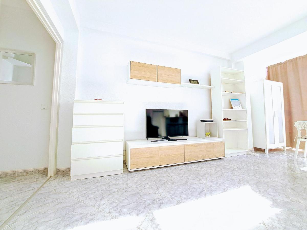 Sea Breeze Apartment Estepona Exterior foto