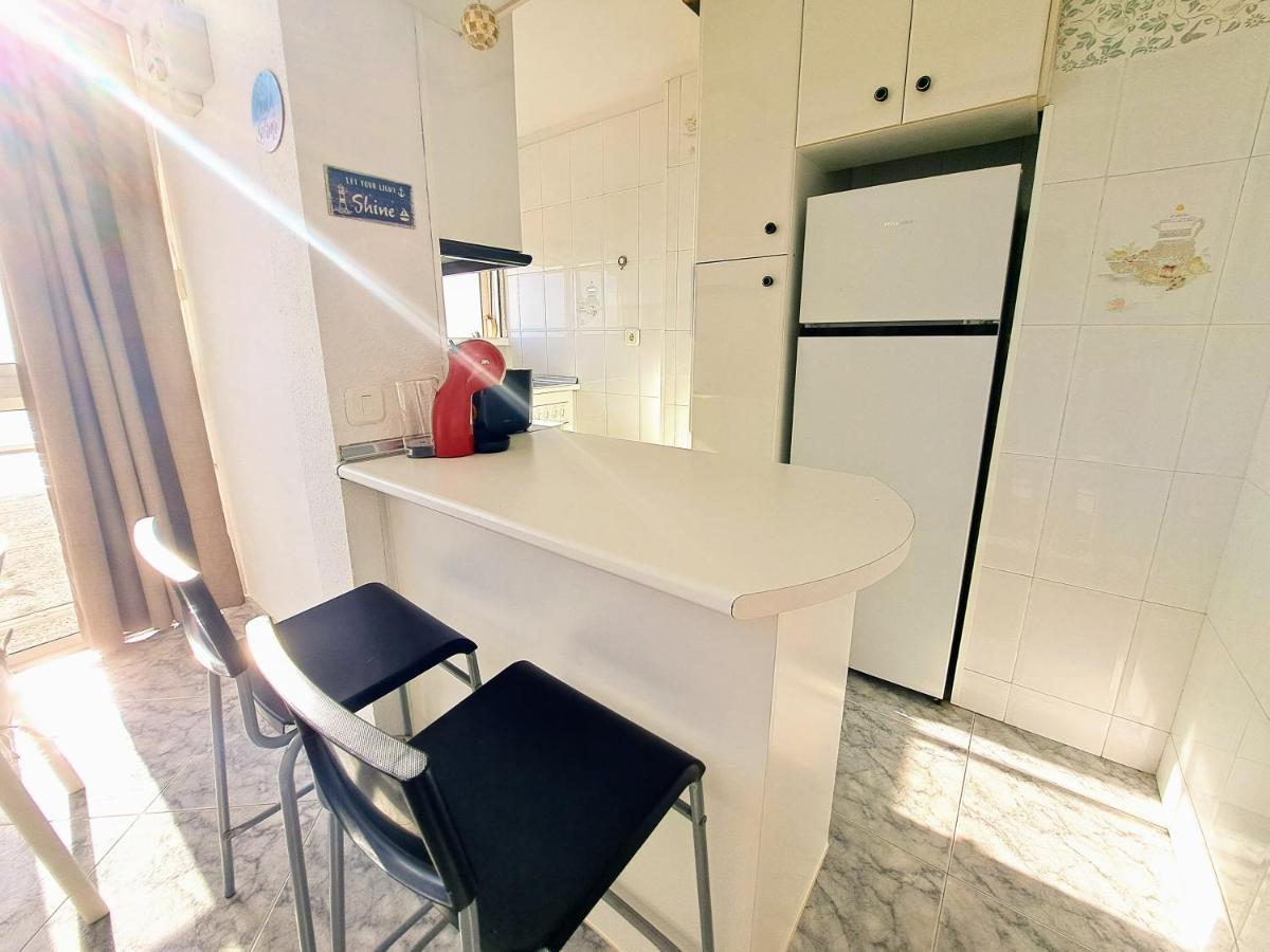 Sea Breeze Apartment Estepona Exterior foto